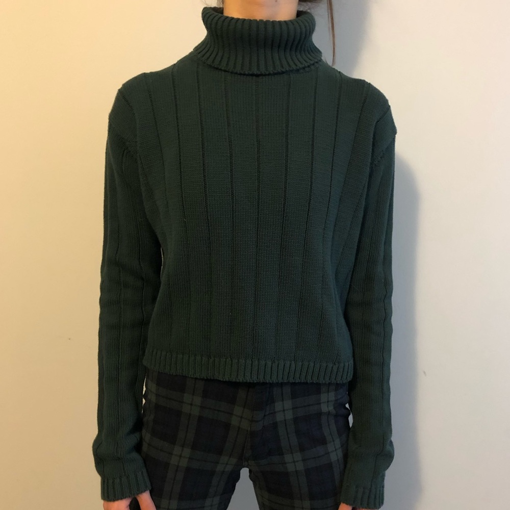Brandy Melville Green Turtleneck Sweater